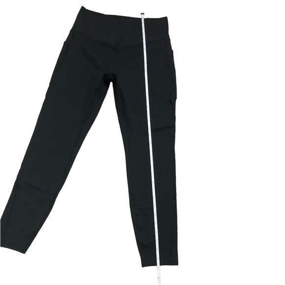 Halara Women’s Mid Rise Pocket Black Leggings Size M - Picture 14 of 16